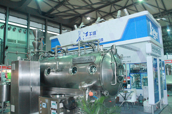 低温真空带式干燥机亮2014世界制药机械展会 低温真空带式干燥机亮2014世界制药机械展会